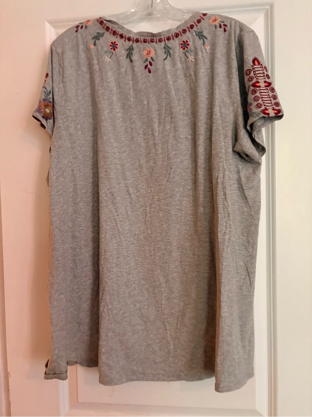 Johnny Was embroidered Gray Women’s Swing Top - Picture 8 of 9
